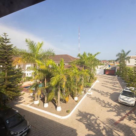 Bragha Apartments And Hotel Sekondi-Takoradi Exterior photo