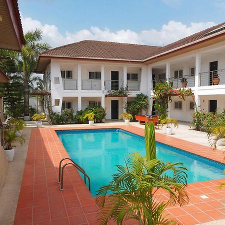 Bragha Apartments And Hotel Sekondi-Takoradi Exterior photo