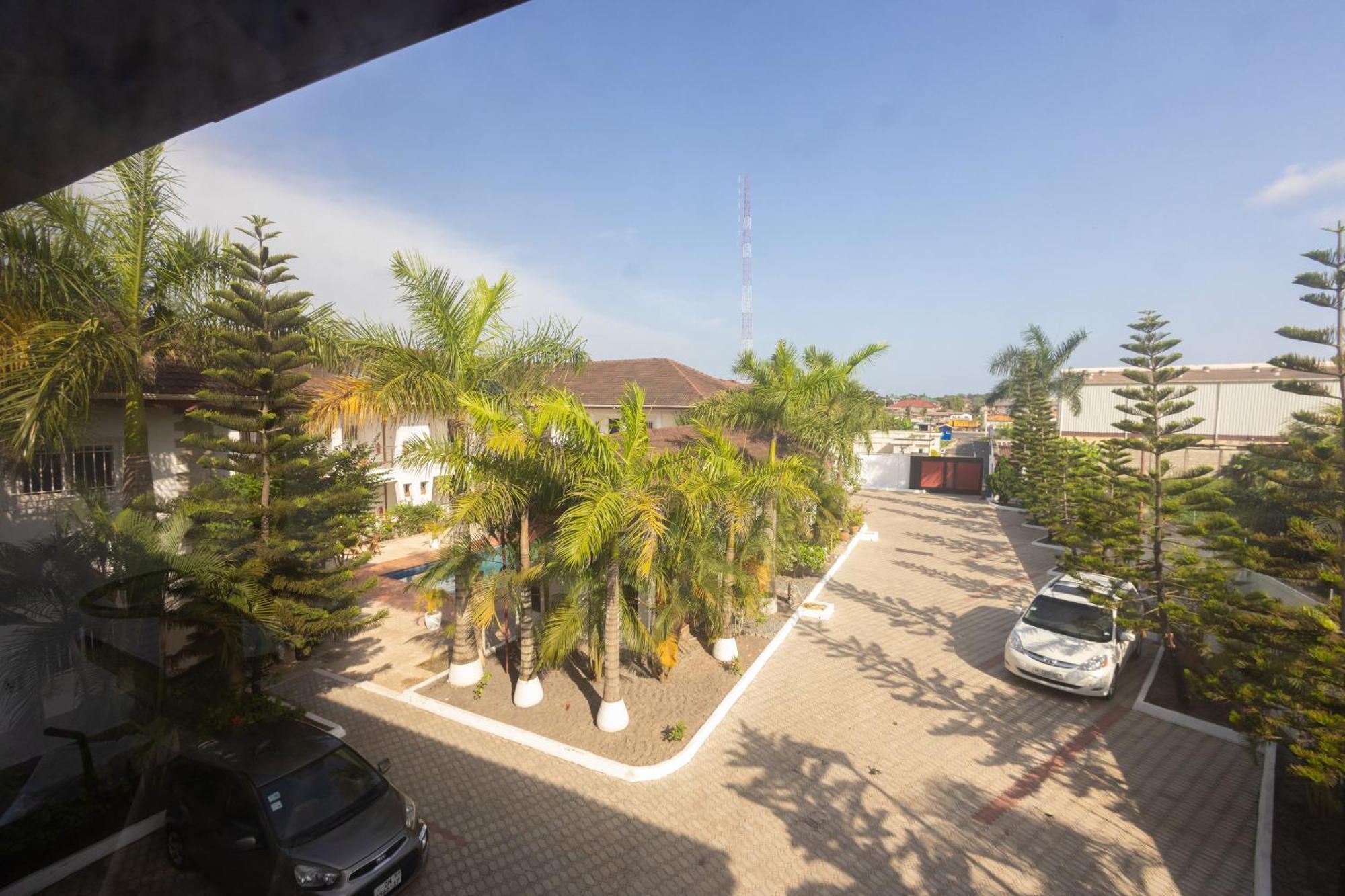 Bragha Apartments And Hotel Sekondi-Takoradi Exterior photo