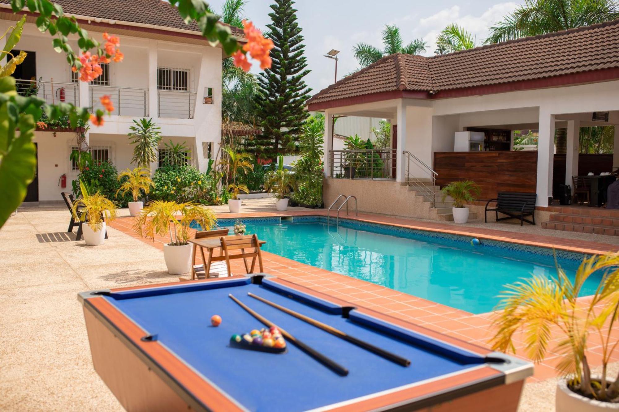 Bragha Apartments And Hotel Sekondi-Takoradi Exterior photo
